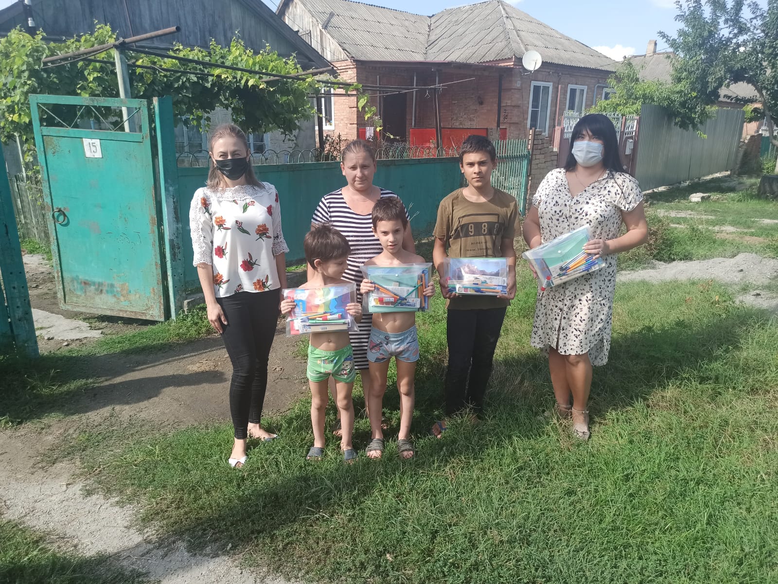 Акция «Помоги пойти учиться» набирает обороты!